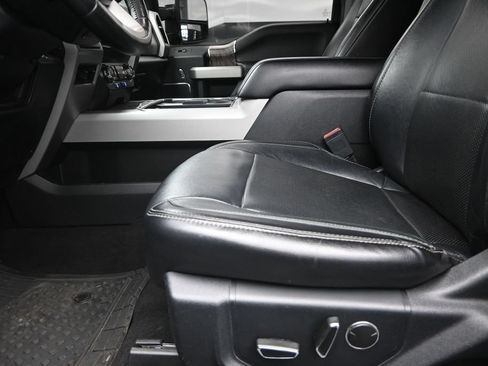 Used 2019 Ford F250 Lariat w/ Lariat Ultimate Package AWD/4WD image 13