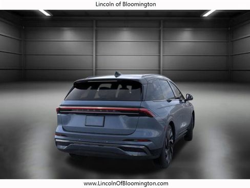 New 2026 Lincoln Nautilus Reserve image 11