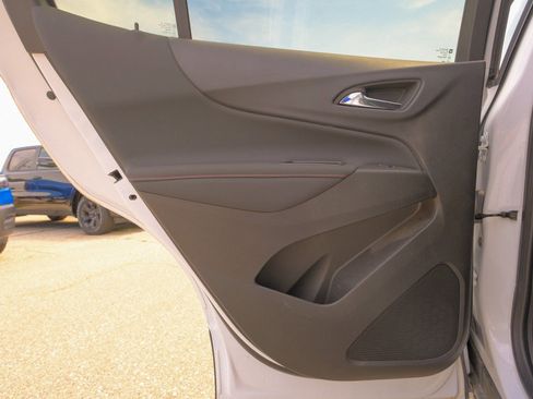 Used 2024 Chevrolet Equinox RS image 29