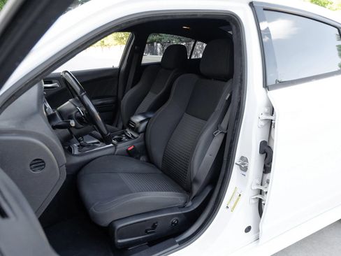Used 2019 Dodge Charger R/T w/ Blacktop Package RWD image 31