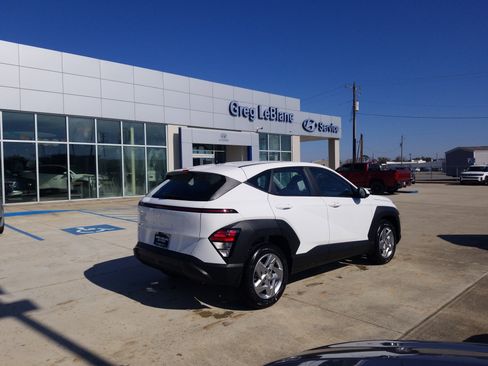 New 2026 Hyundai Kona SE FWD image 7