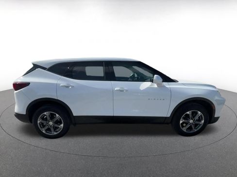 Used 2025 Chevrolet Blazer LT FWD image 13