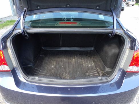 Used 2013 Chevrolet Cruze LTZ w/ Enhanced Safety Package FWD image 6