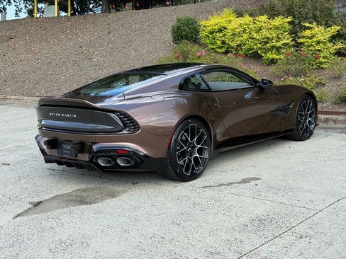 New 2025 Aston Martin Vanquish image 20