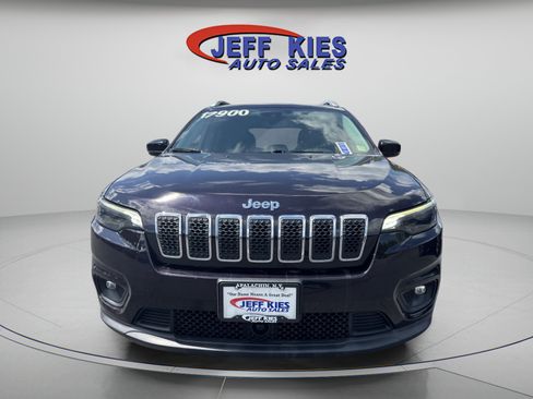 Used 2021 Jeep Cherokee Latitude Plus AWD/4WD image 2