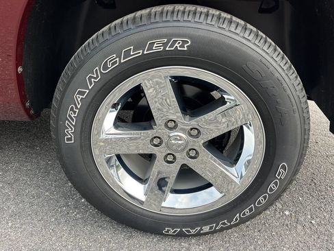 Used 2017 RAM 1500 Express AWD/4WD image 13