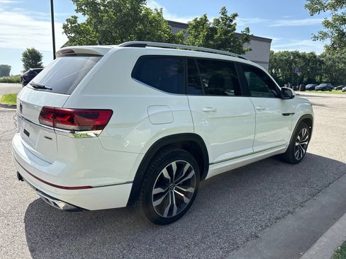 Used 2022 Volkswagen Atlas SEL R-Line AWD/4WD image 5
