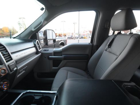 Used 2021 Ford F250 XLT w/ XLT Premium Package image 43