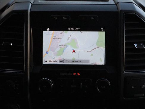 Used 2018 Ford F150 XLT w/ Equipment Group 302A Luxury image 16