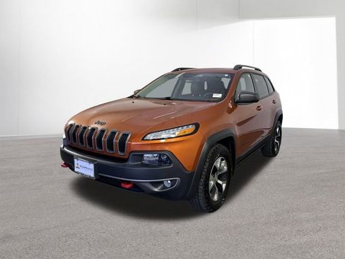 Used 2015 Jeep Cherokee Trailhawk w/ Cold Weather Group AWD/4WD image 22