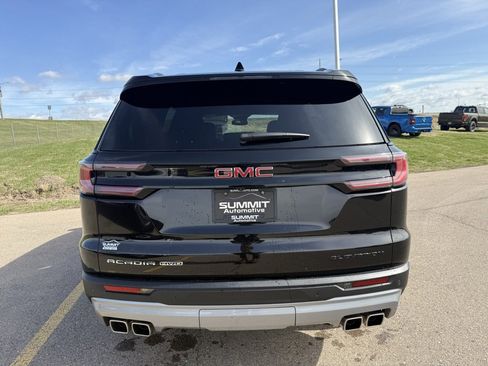 Used 2024 GMC Acadia Elevation image 28