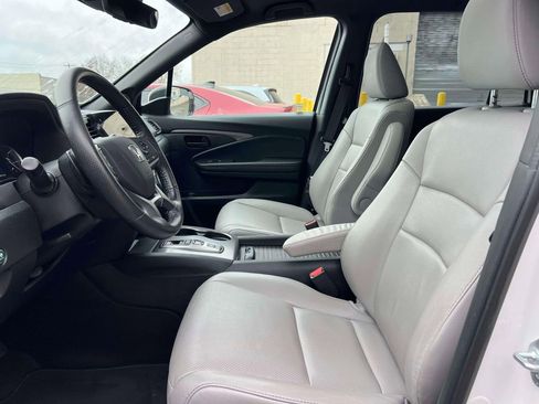 Used 2023 Honda Passport EX-L image 15