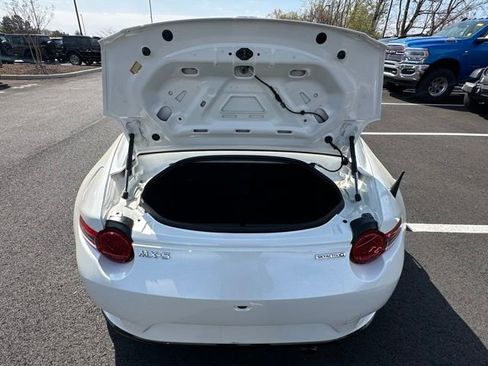 Used 2023 MAZDA MX-5 Miata Club image 13