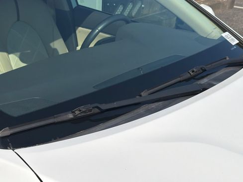 Used 2019 Toyota Camry XLE FWD image 19