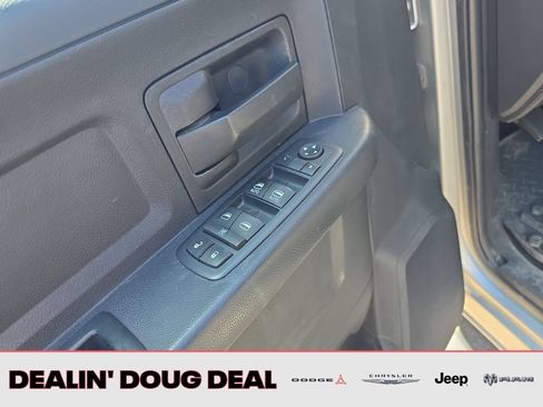 Used 2016 RAM 2500 Tradesman w/ Chrome Appearance Group AWD/4WD image 12