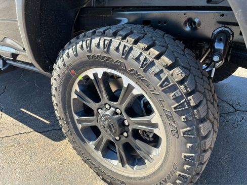 New 2026 RAM 2500 Tradesman image 11