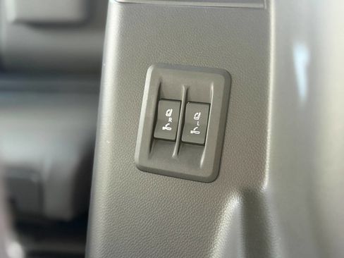 Used 2024 Lexus GX 550 w/ Accessory Package (Z1) AWD/4WD image 46