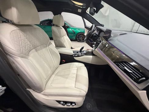Used 2019 BMW 540i xDrive w/ M Sport Package AWD/4WD image 40