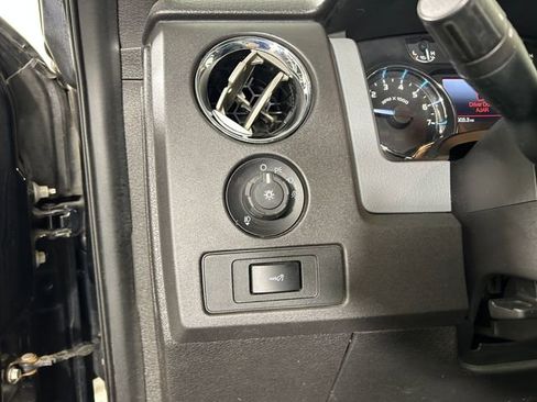 Used 2011 Ford F150 XLT w/ XLT Convenience Pkg image 20