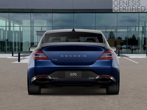 Used 2026 Genesis G70 2.5T RWD image 9