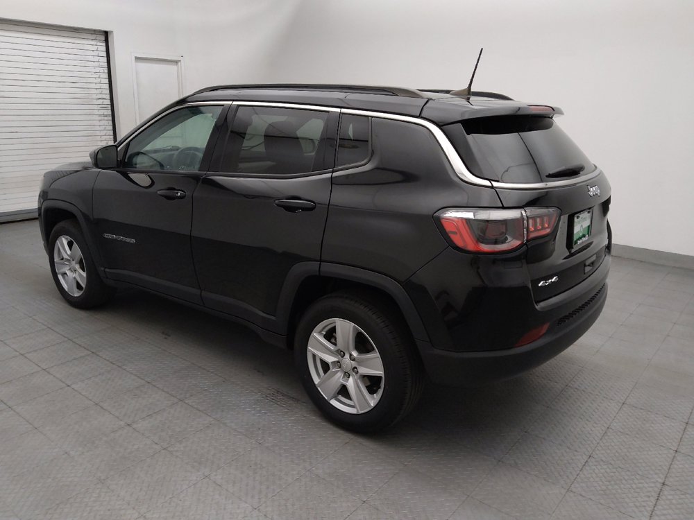 Used 2022 Jeep Compass Latitude AWD/4WD image 3