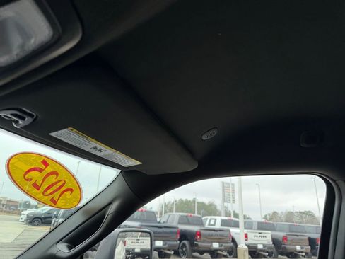 Used 2025 RAM 2500 Big Horn image 21