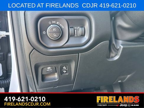 New 2026 RAM 1500 4x4 Crew Cab image 14