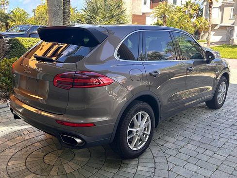 Used 2015 Porsche Cayenne Diesel AWD/4WD image 31