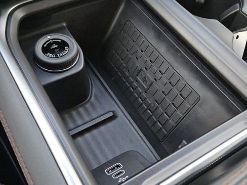 New 2025 Ford Expedition Max Active image 17