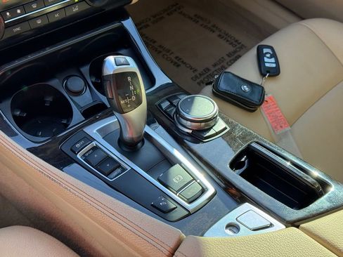 Used 2015 BMW 528i Sedan image 32