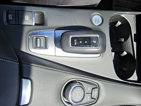 Used 2023 INFINITI QX50 Sport FWD image 17