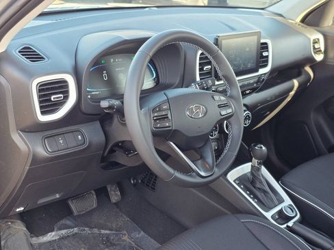 Used 2026 Hyundai Venue SEL FWD image 12