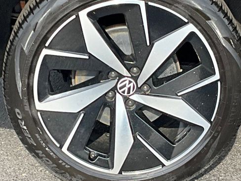 Used 2023 Volkswagen ID.4 Pro S AWD/4WD image 8