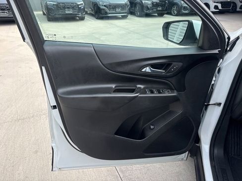 Used 2024 Chevrolet Equinox LT FWD image 10
