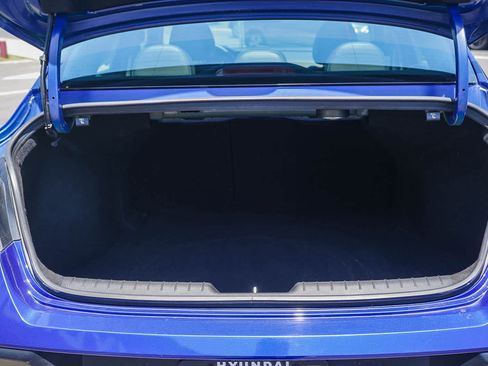 Used 2024 Hyundai Elantra Limited FWD image 28