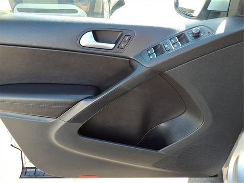 Used 2017 Volkswagen Tiguan Wolfsburg Edition image 16