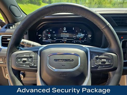 Used 2023 GMC Yukon XL Denali w/ LPO, Floor Liner Package AWD/4WD image 4