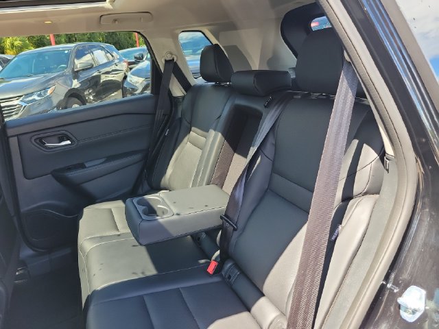 Certified 2026 Nissan Rogue Dark Armor AWD/4WD image 13