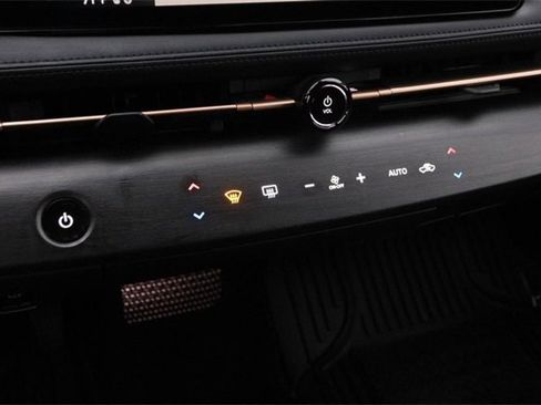 Certified 2023 Nissan Ariya AWD image 17