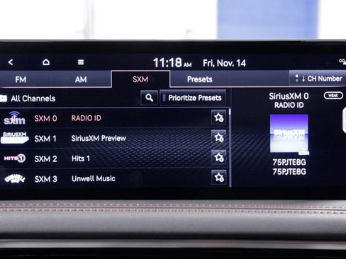 Used 2025 Genesis G70 2.5T w/ Sport Prestige Package image 32