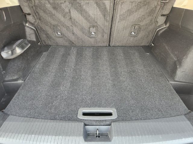 Used 2025 Nissan Rogue SV FWD image 27
