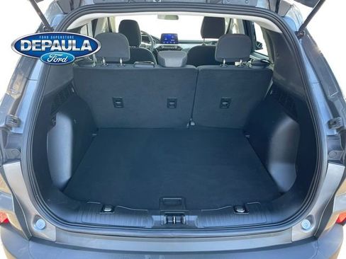 Used 2022 Ford Escape SE image 6