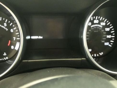 Used 2023 Ford Mustang GT RWD image 12