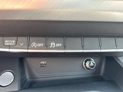 Used 2019 Audi A4 2.0T Premium w/ Convenience Package AWD/4WD image 34