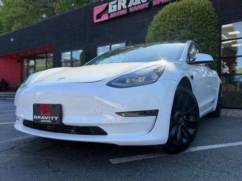 Used 2021 Tesla Model 3 Standard Range Plus image 2