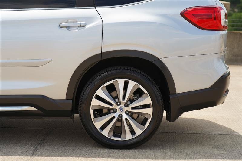 Used 2020 Subaru Ascent Limited w/ Technology Package AWD/4WD image 18