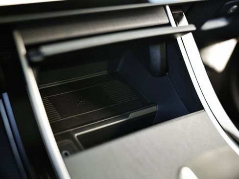 New 2026 Land Rover Range Rover Velar Dynamic SE image 51