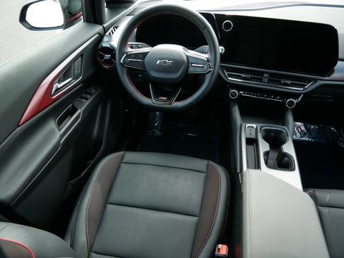 Used 2024 Chevrolet Equinox EV RS image 7