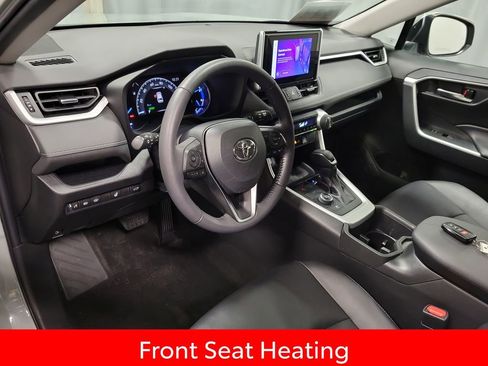 Used 2023 Toyota RAV4 XLE Premium image 13