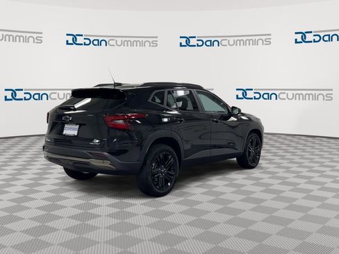 Used 2024 Chevrolet Trax ACTIV w/ Driver Confidence Package FWD image 8